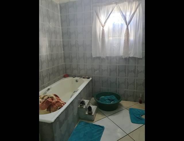 3 BEDROOM HOUSE FOR SALE IN SITHEMBILE